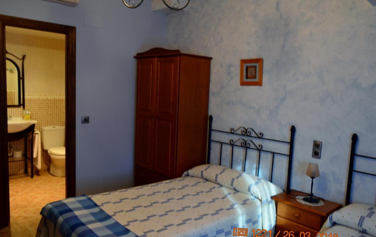 Posada La Reja Malpica de Tajo Luaran gambar