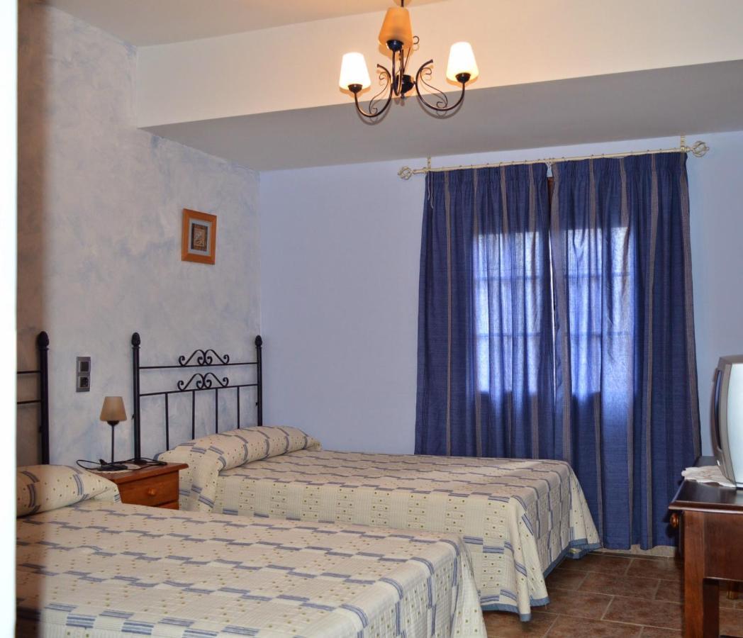 Posada La Reja Malpica de Tajo Luaran gambar
